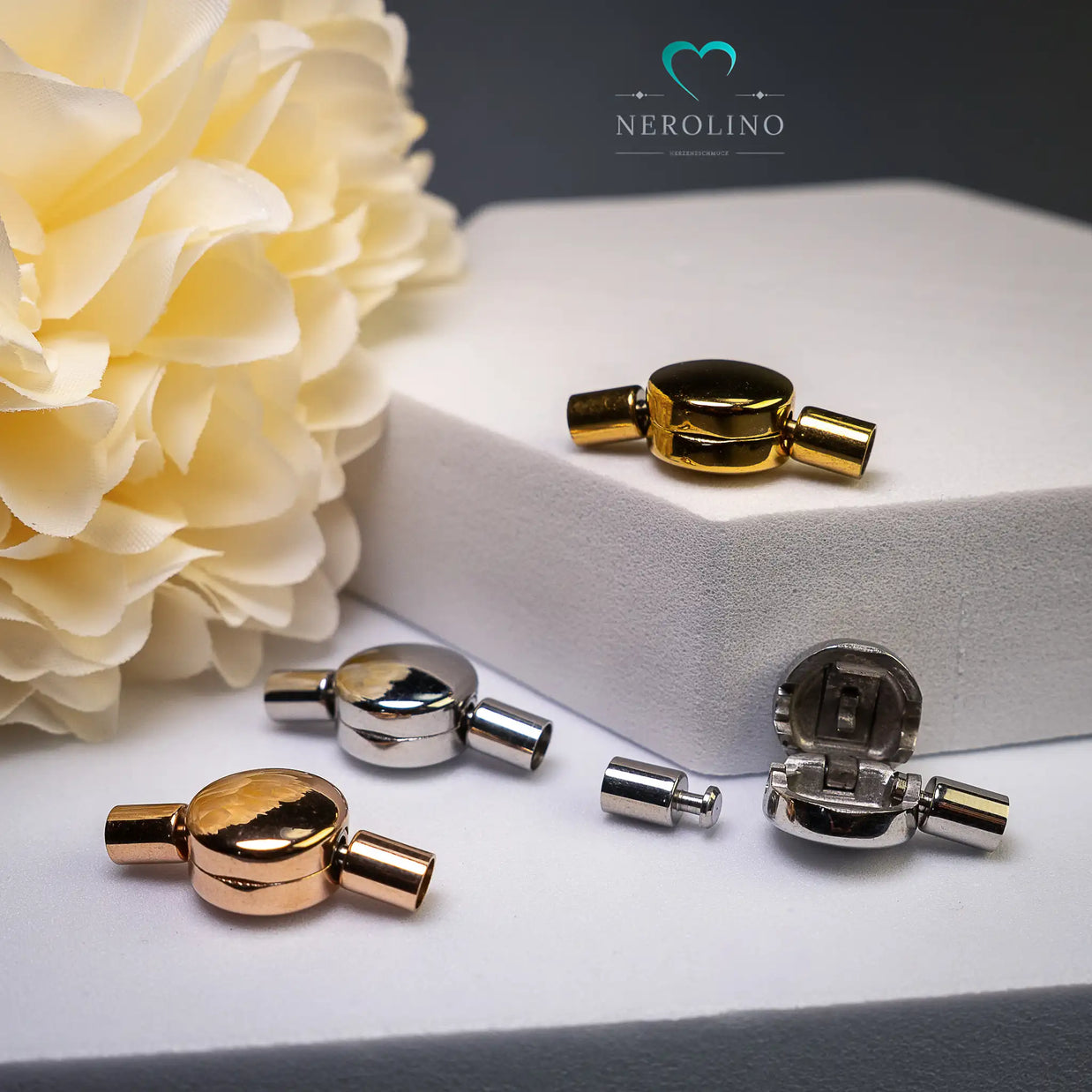 Bajonettverschluss rund in den Farben Silber, Gold und Roségold. 