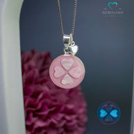 Anhänger rund mit Herzen aus Haaren und Asche die im dunkeln leuchten in Sterlingsilber. 